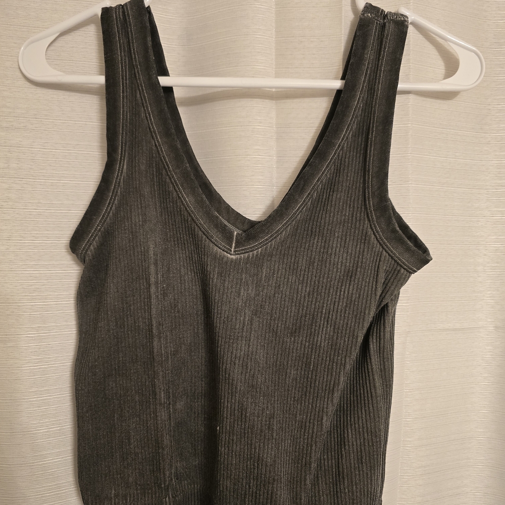Rue21 Dark Gray Ribbed Tank Top
